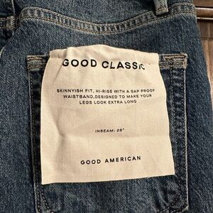 Good American size 8 good classic denim jeans